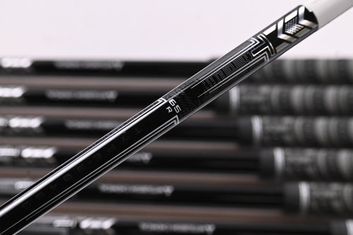 Mizuno JPX 925 Hot Metal Irons / 5-PW+GW / Regular Flex MMT 65 Shafts