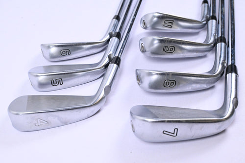 Ping i525 Irons / 4-PW / Silver Dot / Regular Flex Ping AWT 2.0 Shafts