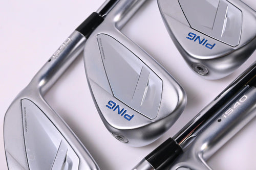 Ping i540 Irons / 4-PW+GW / Black Dot / Regular Flex Ping AWT 2.0 Shafts