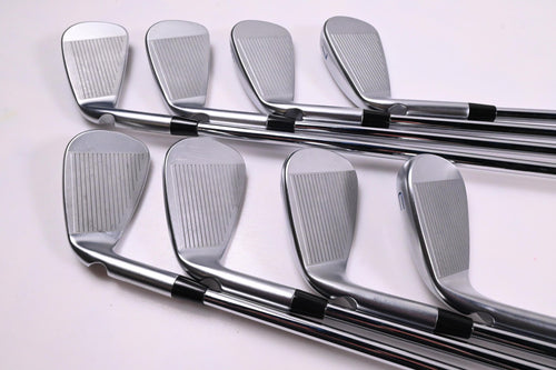 Ping i540 Irons / 4-PW+GW / Black Dot / Regular Flex Ping AWT 2.0 Shafts