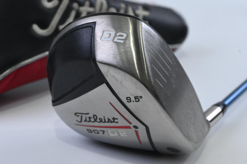 Titleist 907 D2 Driver / 9.5 Degree / Stiff Flex Aldila VS 65 Shaft