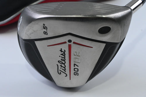 Titleist 907 D2 Driver / 9.5 Degree / Stiff Flex Aldila VS 65 Shaft