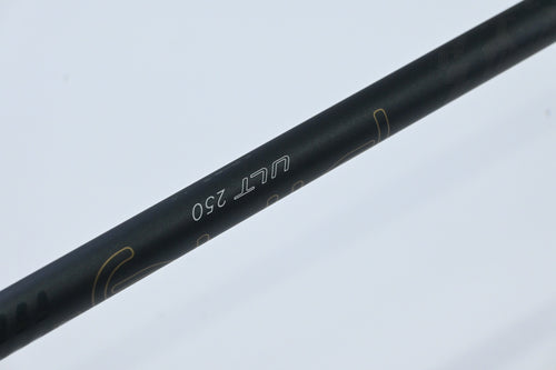 Ladies Ping G Le3 #6 Hybrid / 30 Degree / Ladies Flex Ping ULT 250 Shaft