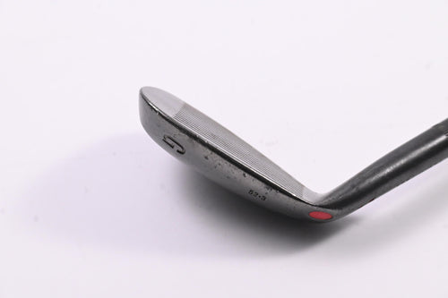 Wilson Dyna Powered Gap Wedge / 52 Degree / Wedge Flex Steel Shaft
