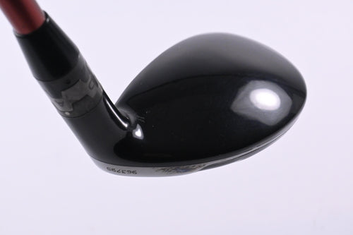 Titleist 910H #3 Hybrid / 19 Degree / Regular Flex Diamana `iLima 70 Shaft
