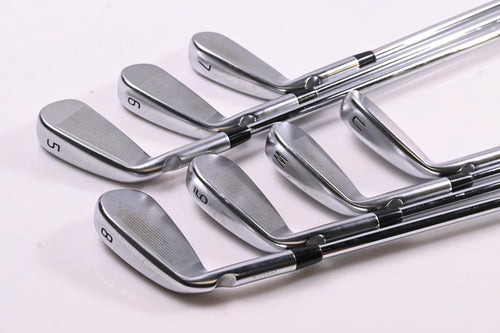 Ping i530 Irons / 5-PW+GW / Black Dot / Regular Flex N.S.Pro Modus³ Tour 105