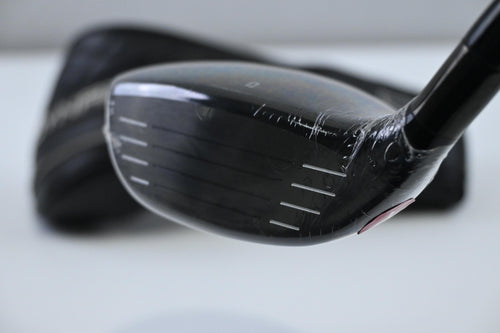 Wilson DYNAPWR Max 2025 #5 Wood / 18 Degree / Regular Flex UST Lin-Q M40X Red