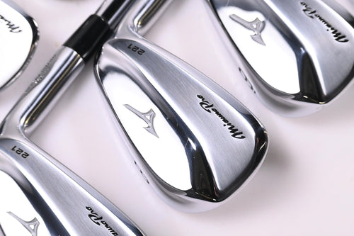 Mizuno Pro 221 Irons / 4-PW / Stiff Flex N.S.Pro Modus³ Tour 120 Shafts