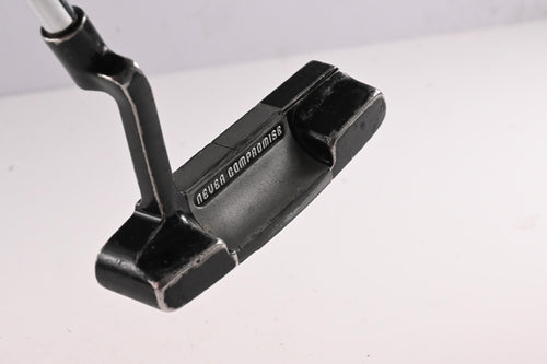 Never Compromise Z/I Delta Putter / 32 Inch