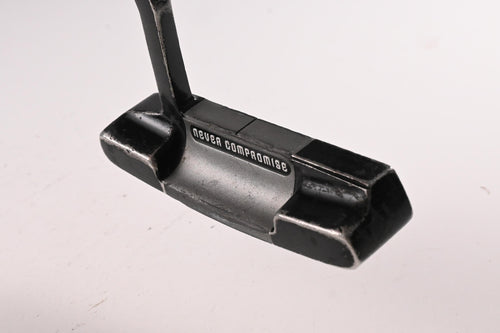 Never Compromise Z/I Delta Putter / 32 Inch