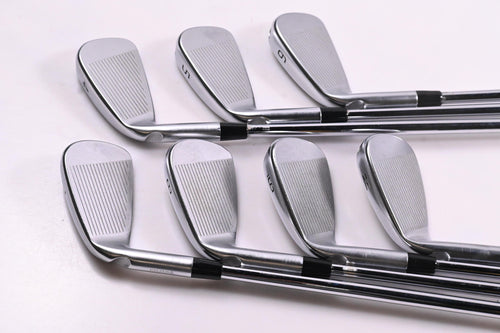 Ping i230 Irons / 4-PW / Blue Dot / X-Flex N.S.Pro Modus 3 120 Shafts