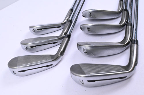 Taylormade Speedblade Irons / 4-PW / Regular Flex Speed Blade 85 Shafts