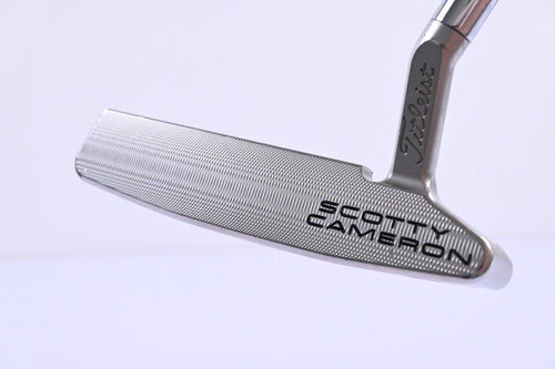 Scotty Cameron Special Select Newport 2.5 Putter / 33 Inch