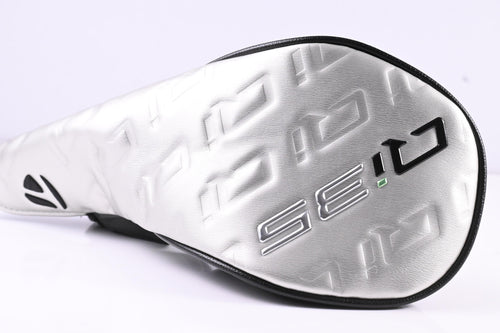 Taylormade Qi35 Driver / 10.5 Degree / Regular Flex Fujikura Ventus Blue '25 5