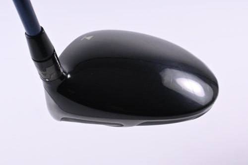 Titleist 915 D2 Driver / 9.5 Degree / Stiff Flex Diamana Kai`li 65 Shaft