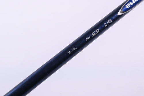 Titleist 915 D2 Driver / 9.5 Degree / Stiff Flex Diamana Kai`li 65 Shaft
