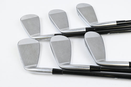 Mizuno JPX 925 Forged Irons / 5-PW / Regular Flex MMT Black 85 Shafts