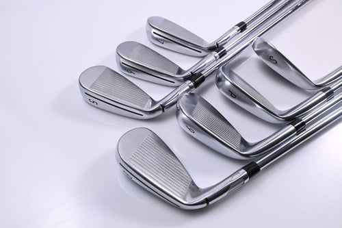 Taylormade Qi Irons / 5-PW+SW / Regular Flex KBS Tour Lite Shafts