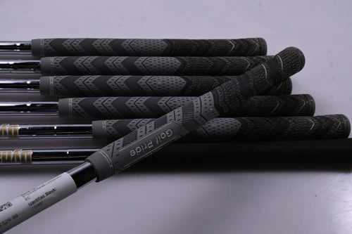 Ping G425 Irons / 4-PW / Black Dot / Stiff Flex Dynamic Gold 105 S300 Shafts