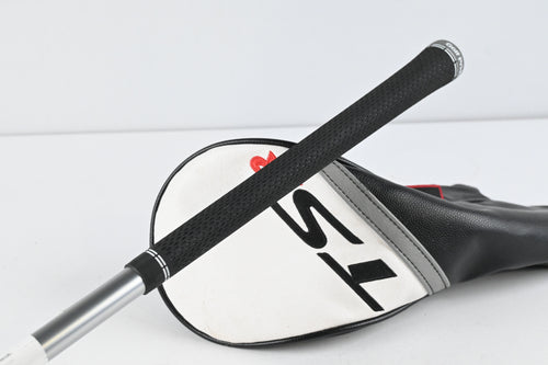 Titleist TSR3 Driver / 9 Degree / Regular Flex Fujikura Air Speeder 40 Shaft