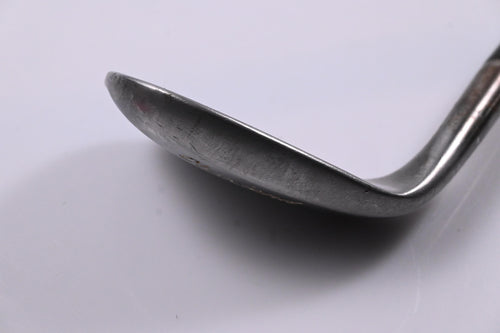 Cleveland 588 DSG Sand Wedge / 56 Degree / Wedge Flex Dynamic Gold Shaft