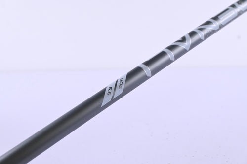 Callaway Quantum Max #3 Hybrid / 19 Degree / Regular Flex Denali Frost Silver 60