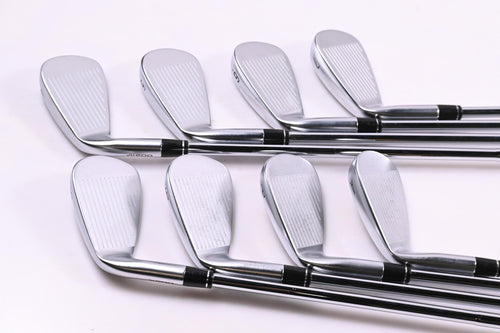 Callaway Apex Ai200 Irons / 4-PW+GW / Regular Flex Dynamic Gold Mid 100 R300