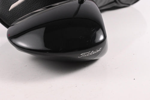 Titleist GT1 Driver / 10 Degree / Regular Flex Fujikura Airspeeder 40 Shaft