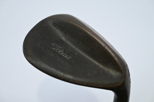 Titleist High Performance BeCu Gap Wedge / 52 Degree / Wedge Flex Dynamic Gold
