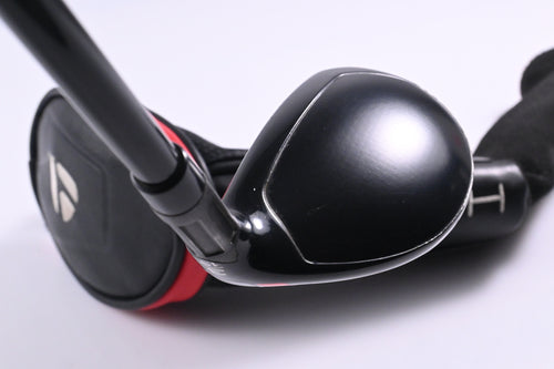 Taylormade Stealth #3 Hybrid / 19 Degree / Regular Flex Fujikura Ventus Red 6