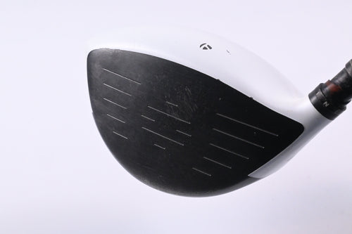 Taylormade R11 Driver / 9 Degree / Regular Flex Aldila NV 55 Shaft