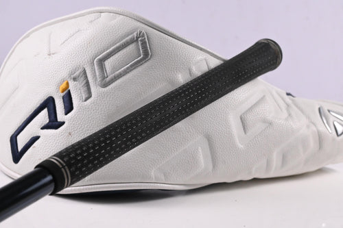 Taylormade Qi10 Driver / 10.5 Degree / Regular Flex UST LinQ Red 5 M40X Shaft