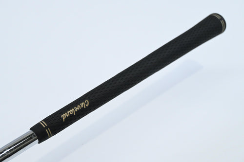 Cleveland 588 RTX Gap Wedge / 52 Degree / Wedge Flex Dynamic Gold