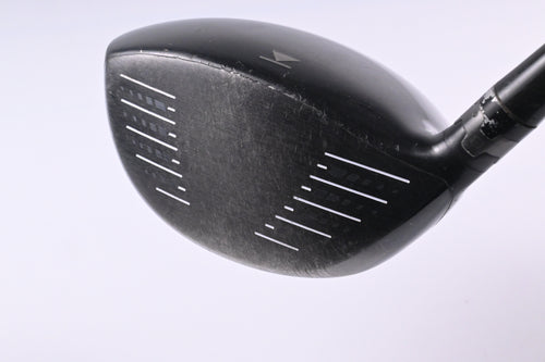 Titleist 913 D2 Driver / 9.5 Degree / Stiff Flex Titleist Select Shaft