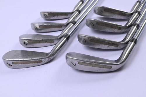Taylormade 320 Steel Irons / 3-PW / Regular Flex Taylormade 80 Shafts