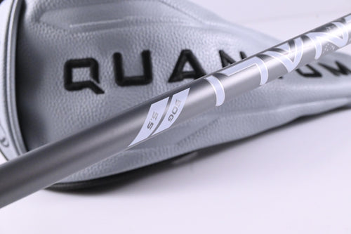 Callaway Quantum Max Driver / 10.5 Degree / Regular Flex Denali Frost Silver 50