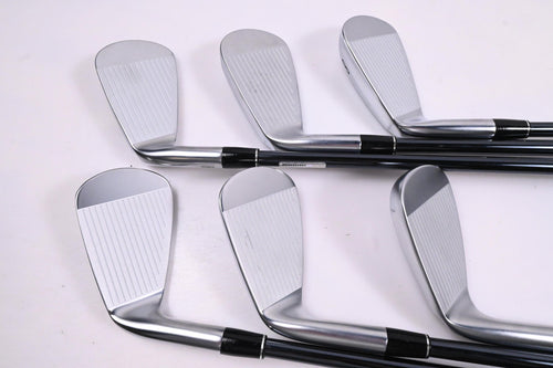 Srixon ZXiR Irons / 6-PW+GW / Regular Flex UST Recoil Dart 65 Shafts