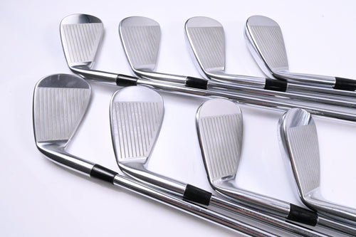 Mizuno Pro 245 Irons / 4-PW+GW / Regular Flex Dynamic Gold 95 R300 Shafts