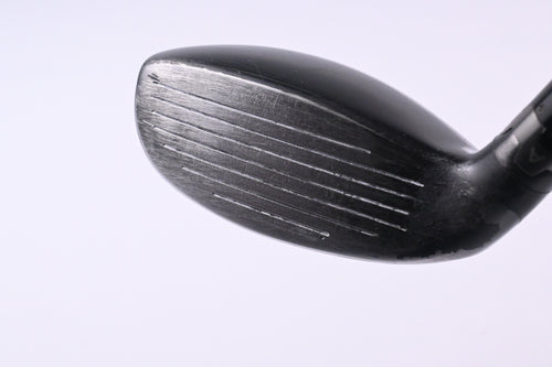 Titleist 913H #3 Hybrid / 19 Degree / Stiff Flex Diamana D+ White 92 Shaft