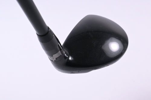 Titleist 913H #3 Hybrid / 19 Degree / Stiff Flex Diamana D+ White 92 Shaft