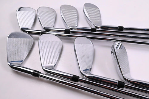 Callaway Elyte X Irons / 5-PW+AW+GW / Regular Flex Vector 80 Shafts