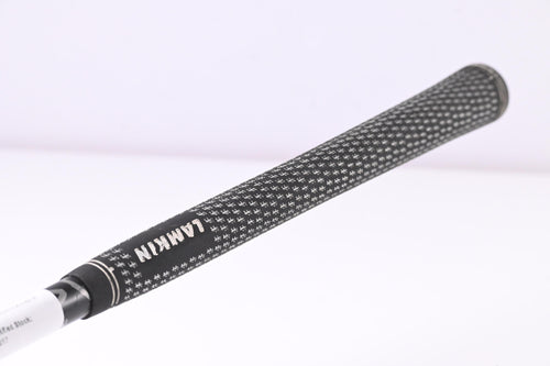 Titleist 913H #3 Hybrid / 19 Degree / Stiff Flex Diamana D+ 92 Shaft