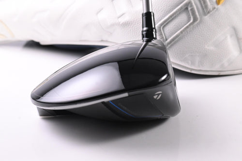 Taylormade Qi10 Max Driver / 10.5 Degree / Regular Flex Speeder NX 50 Shaft