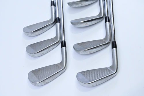 Mizuno JPX 900 Forged Irons / 4-PW / Regular Flex Project X LZ 115