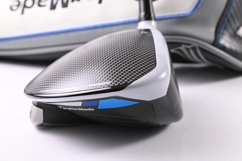 Taylormade SIM Max D Driver / 10.5 Degree / Regular Flex Ventus Red 5 Shaft