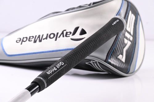 Taylormade SIM Max D Driver / 10.5 Degree / Regular Flex Ventus Red 5 Shaft