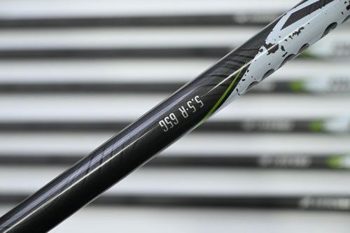 Wilson Launch Pad 2022 Irons / 5-PW+GW+SW / Regular Flex Evenflow 65 Shafts