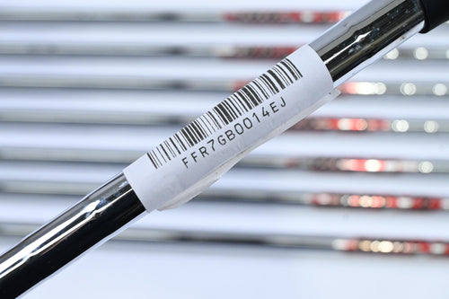 Wilson Di7 Irons / 4-PW+SW / Regular Flex True Temper 105