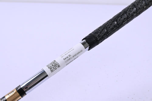 Titleist DCI 962 #7 Iron / Stiff Flex Dynamic Gold S300 Shaft