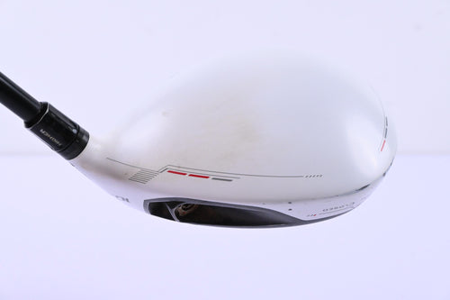 Taylormade R11 Driver / 10.5 Degree / Stiff Flex Fujikura Blur 60 Shaft